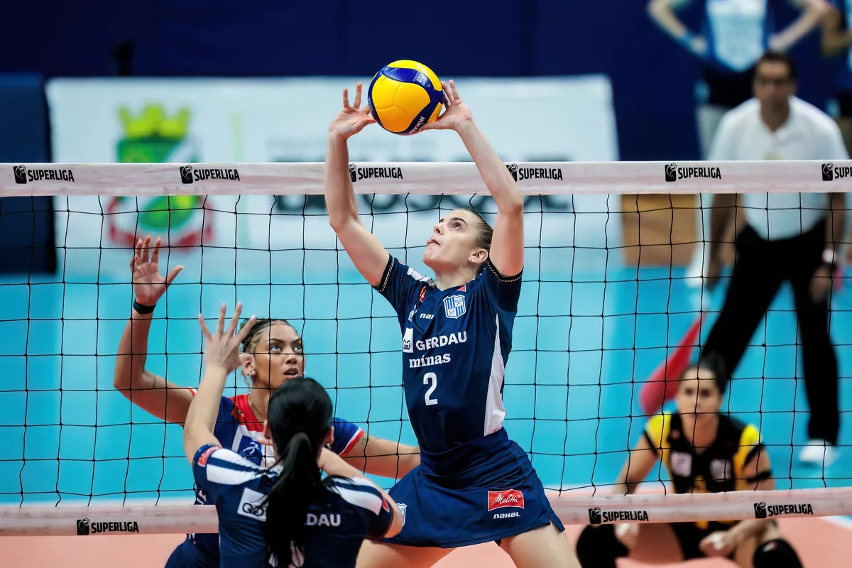 Minas passa sufoco, mas vence Brusque no tie-break pela estreia da Superliga feminina de vôlei
