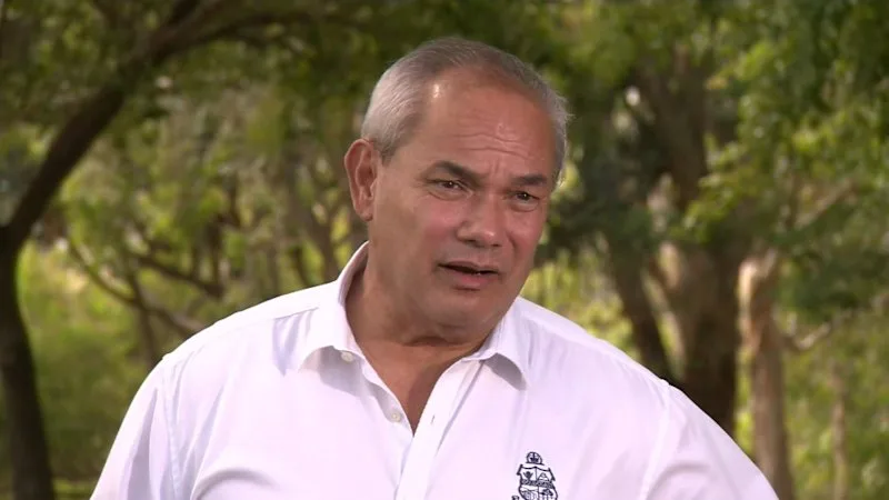 Mayor apologises after swearing at journalist for Trump questions