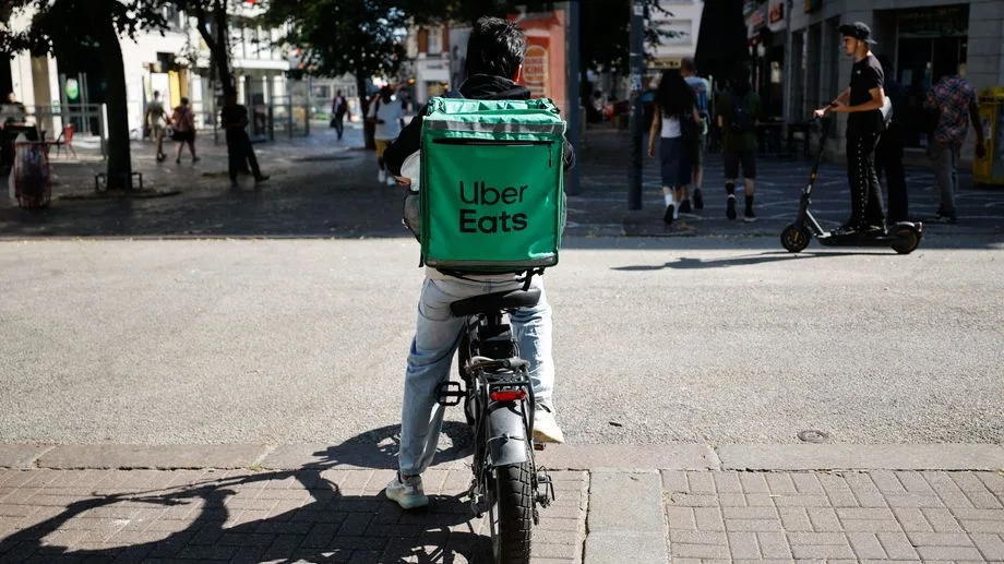 Les livreurs Uber Eats et Deliveroo voient leur rémunération augmenter à partir de ce mardi 1er septembre