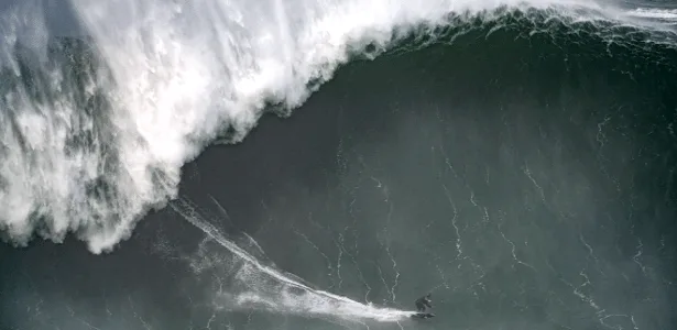 Brasil leva prêmios de maiores ondas no 'Oscar' do surfe; assista