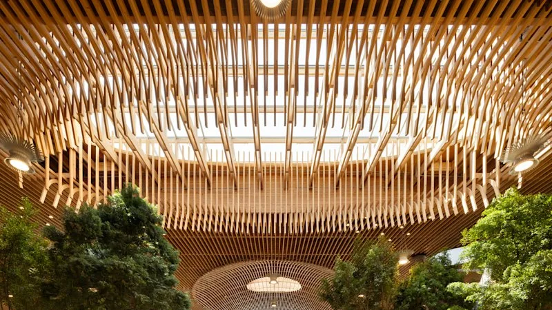 A $3.1 billion revamped American airport sets a new standard