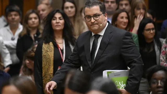 Como é que o OE2027 vai impactar a sua vida? Ministro explica