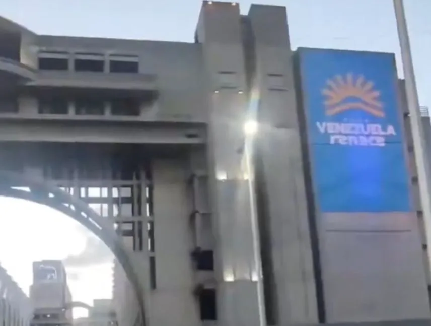 Retiran imágenes de Chávez y Bolívar del Palacio de Justicia de Caracas