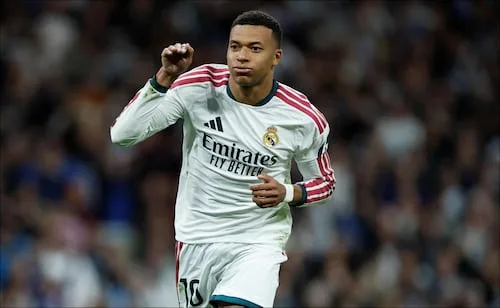 Real Madrid le pasa por encima al Sevilla; Kylian Mbappé brilla con doblete de golazos