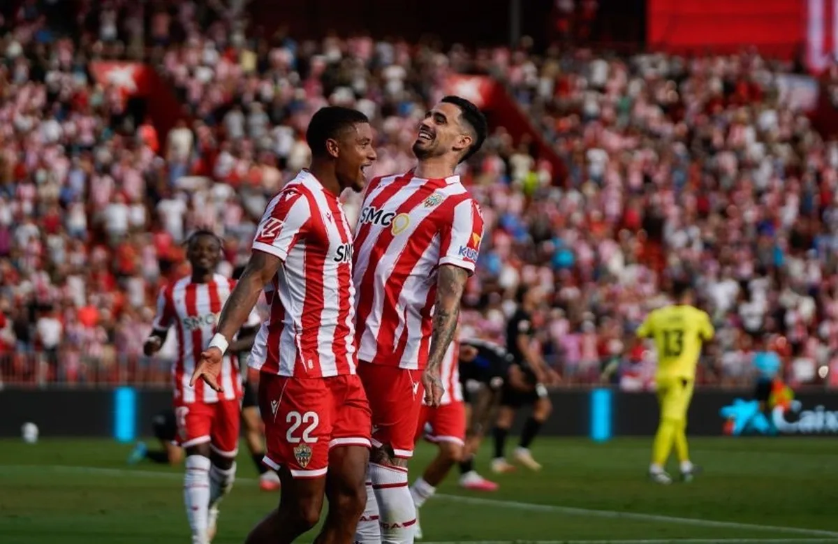 (Crónica) El Almería golea al Leganés y aprovecha la derrota del Castellón