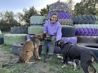 « C’est le Disneyland des chiens ! » : à 22 ans, Lou organise un festival canin en Maine-et-Loire
