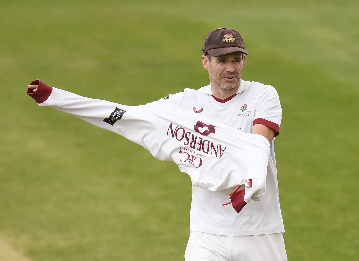 Hollman frustrates Anderson on injury comeback