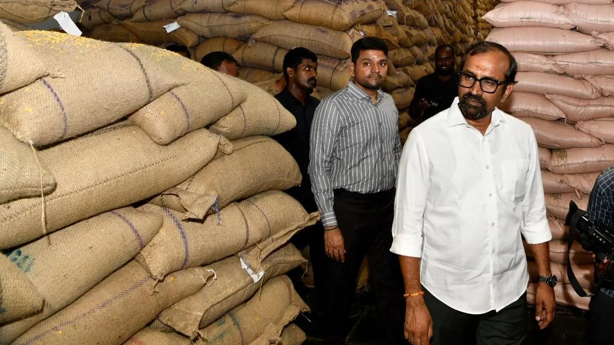 Onions to be sold at ₹35 per kg through urban fair price shops: T.N. Minister in Assembly on price control measures
