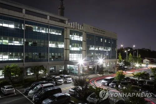무면허 운전 30대, 연료 떨어져 도로에 멈춰 들통