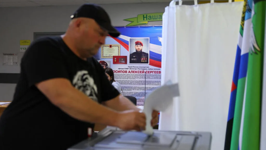 En direct : dernier jour des élections législatives en Russie