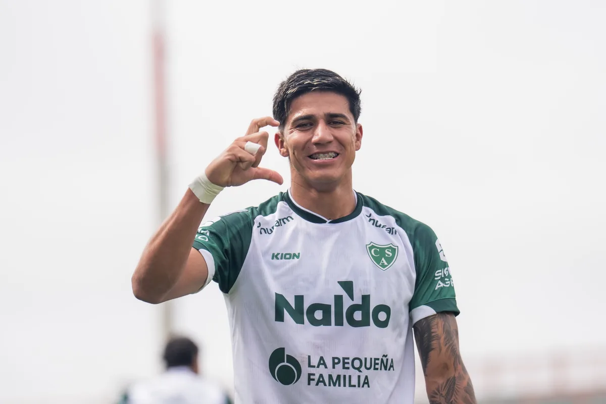 Junior Marabel: casi pierde una pierna, estuvo un año sin jugar y hoy pelea por ser el goleador del fútbol argentino
