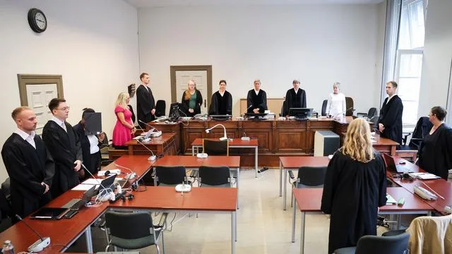 Prozessbeginn: Angeklagte gesteht tödlichen Messerangriff auf Ex-Partner