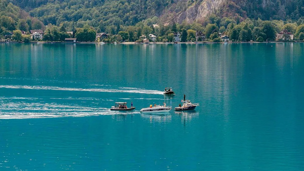 Österreich: Flugzeugabsturz in Attersee: wohl zwei Deutsche tot
