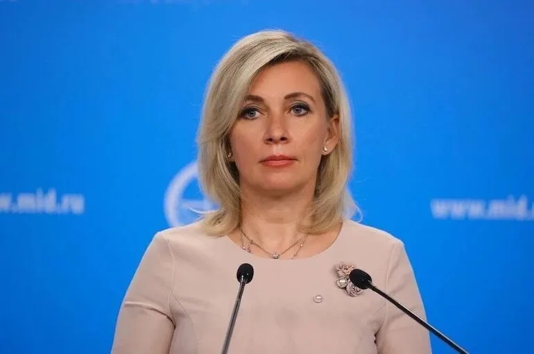Захарова: Зеленский санкциями против «Маши и Медведя» хочет изменить ситуацию на фронте