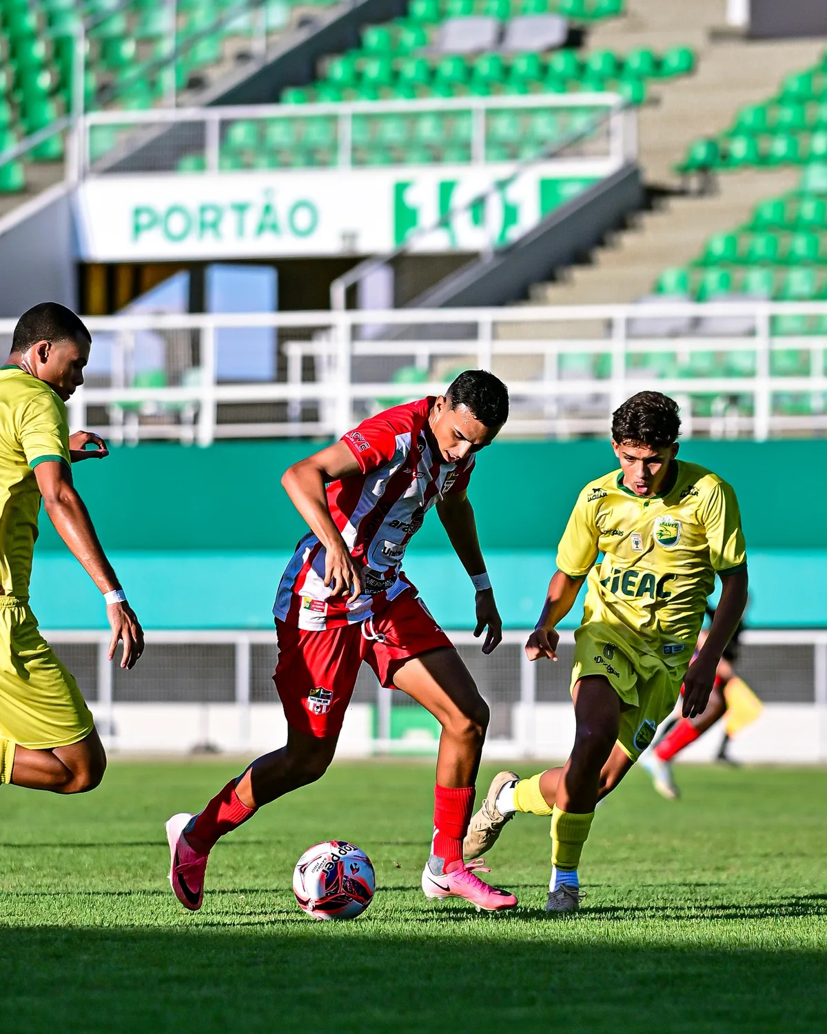 Galvez e Santa Cruz-AC vão decidir classificação na 1ª fase da Copa do Brasil Sub-20