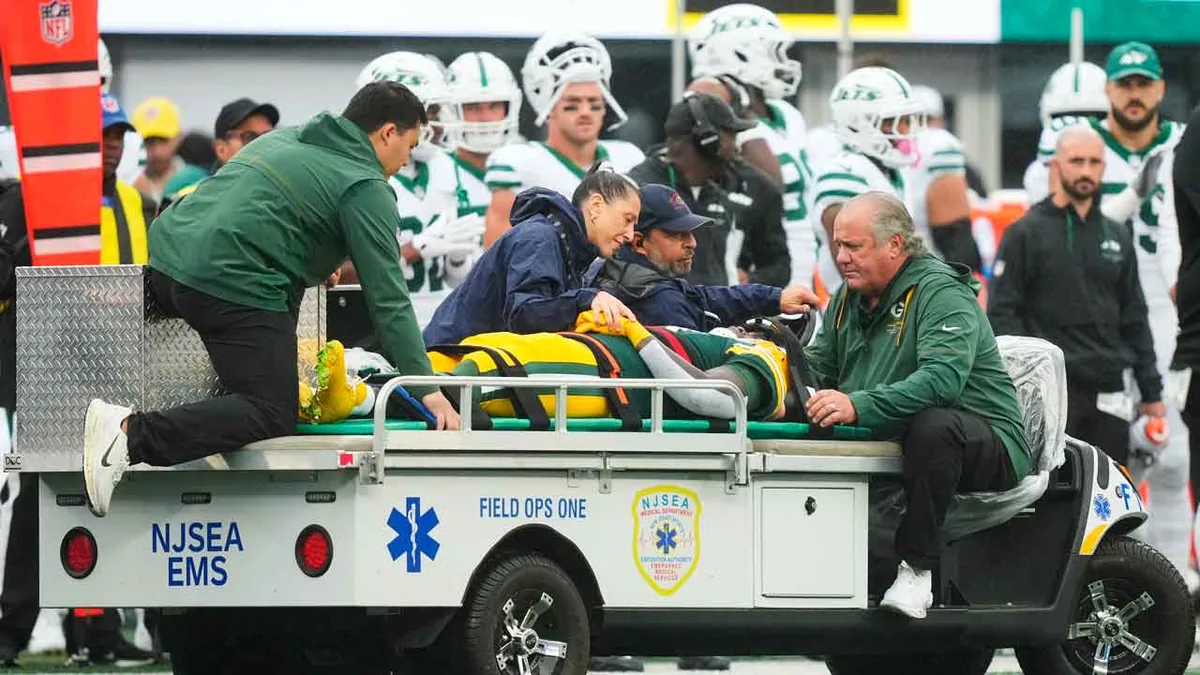 Packers’ Jayden Reed carted off vs. Jets with neck injury