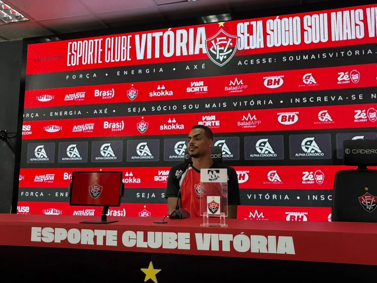 Meia do Vitória revela incômodo com tabu antes de jogo fora de casa