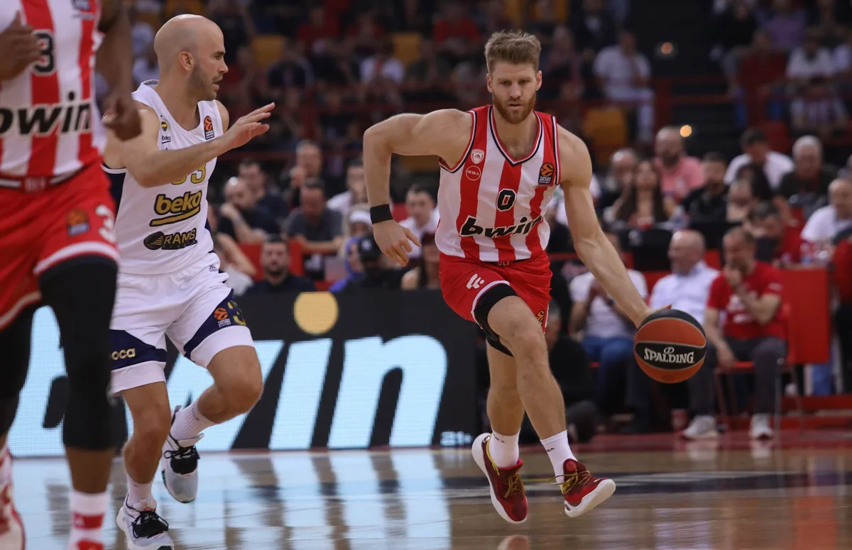Lío en el Olympiacos con Walkup