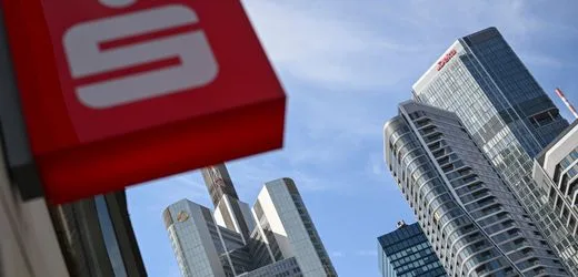 Vorstandsgehälter der öffentlichen Hand: Studie zeigt kräftige Vergütungsplus für Sparkassenchefs