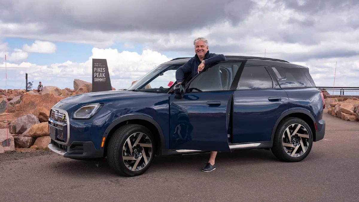 4300 Meter bergauf - So schlägt sich ein E-Auto im Extremtest