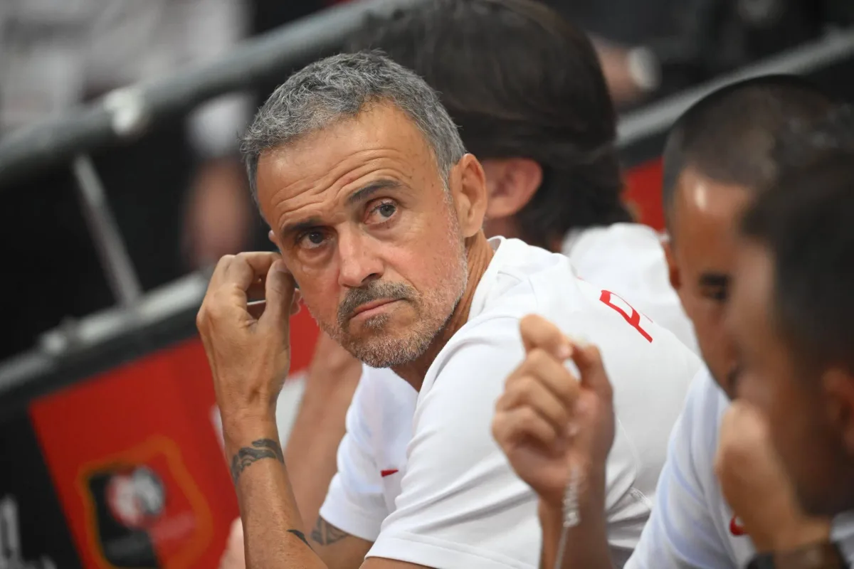 Como empate na estreia do PSG gerou discussão no vestiário entre Dembélé e Luis Enrique