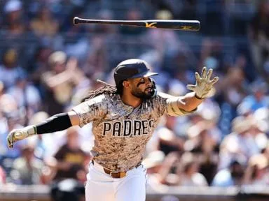 Tatis homers twice, drives in 4 runs to lead Padres to 8-1 win, 3-game sweep of Twins