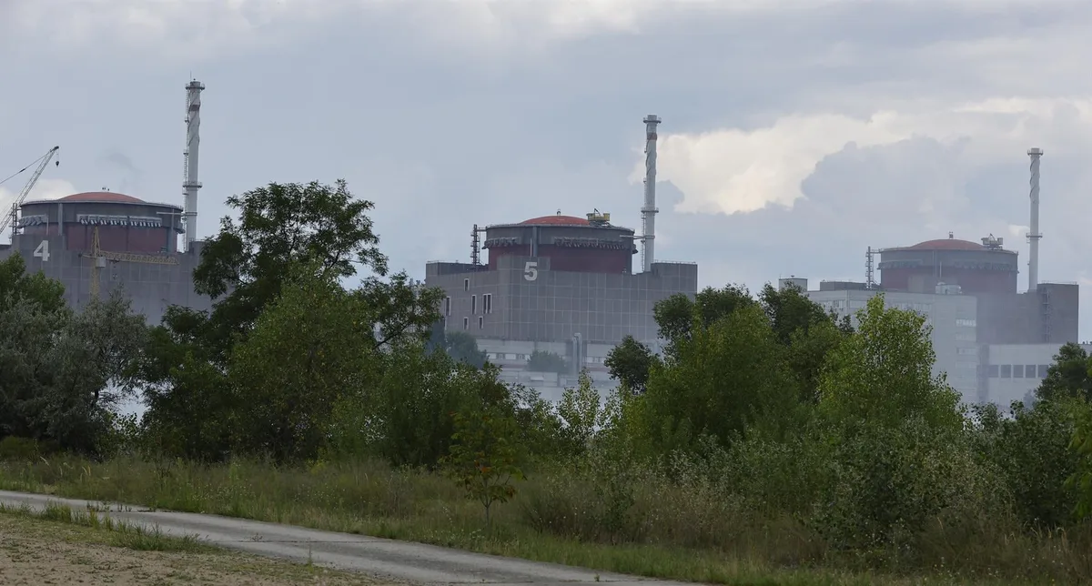 Mueren dos soldados en un ataque achacado a Ucrania a camiones de combustible cerca de la central de Zaporiyia