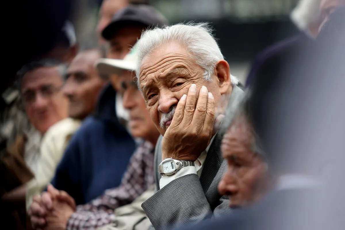 “Les roba su devolución de saldos”: decisión de la Corte sobre la reforma pensional genera dudas; afectará los ahorros de quienes no completen las semanas para pensionarse