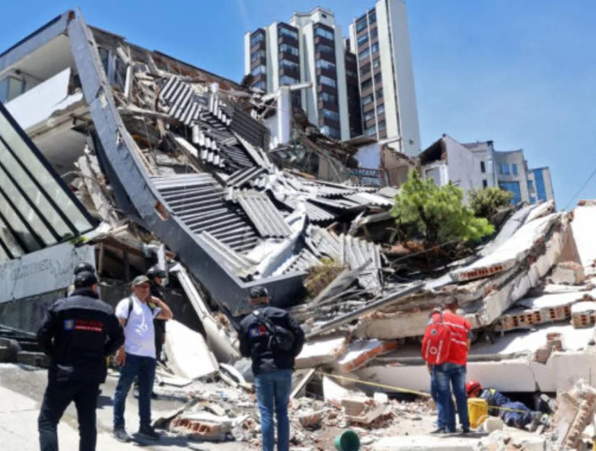 Unas 340 personas desaparecidas tras terremoto en Colombia
