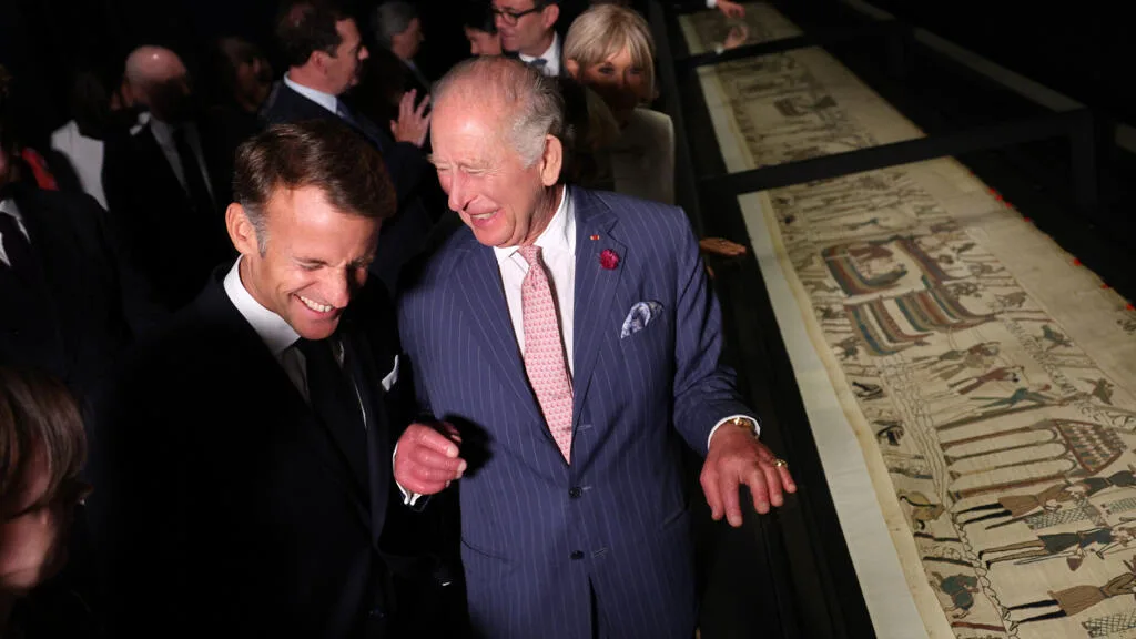 À Londres, la tapisserie de Bayeux tisse des liens entre la France et le Royaume-Uni