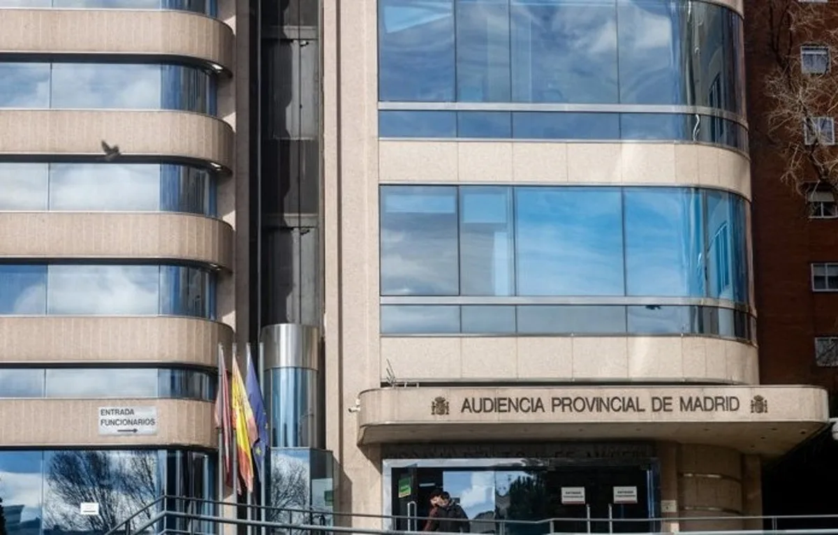 Piden seis años de cárcel para una mujer que estafó 411.920 euros tras pedir ayuda para su marido en televisión