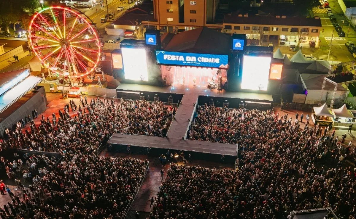Tribunal de Contas faz ranking com os artistas que mais faturaram com shows de prefeituras; veja os líderes