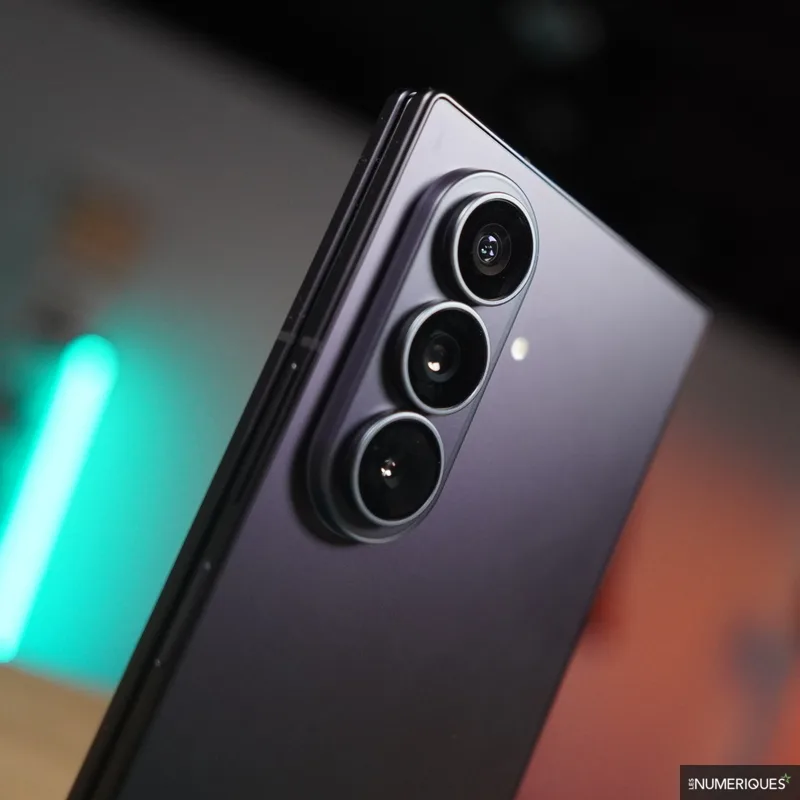 Actualité : Bon plan – Le smartphone Samsung Galaxy Z Fold 8 Ultra 256 Go "5 étoiles" à 1 565,00 € (-12%)
