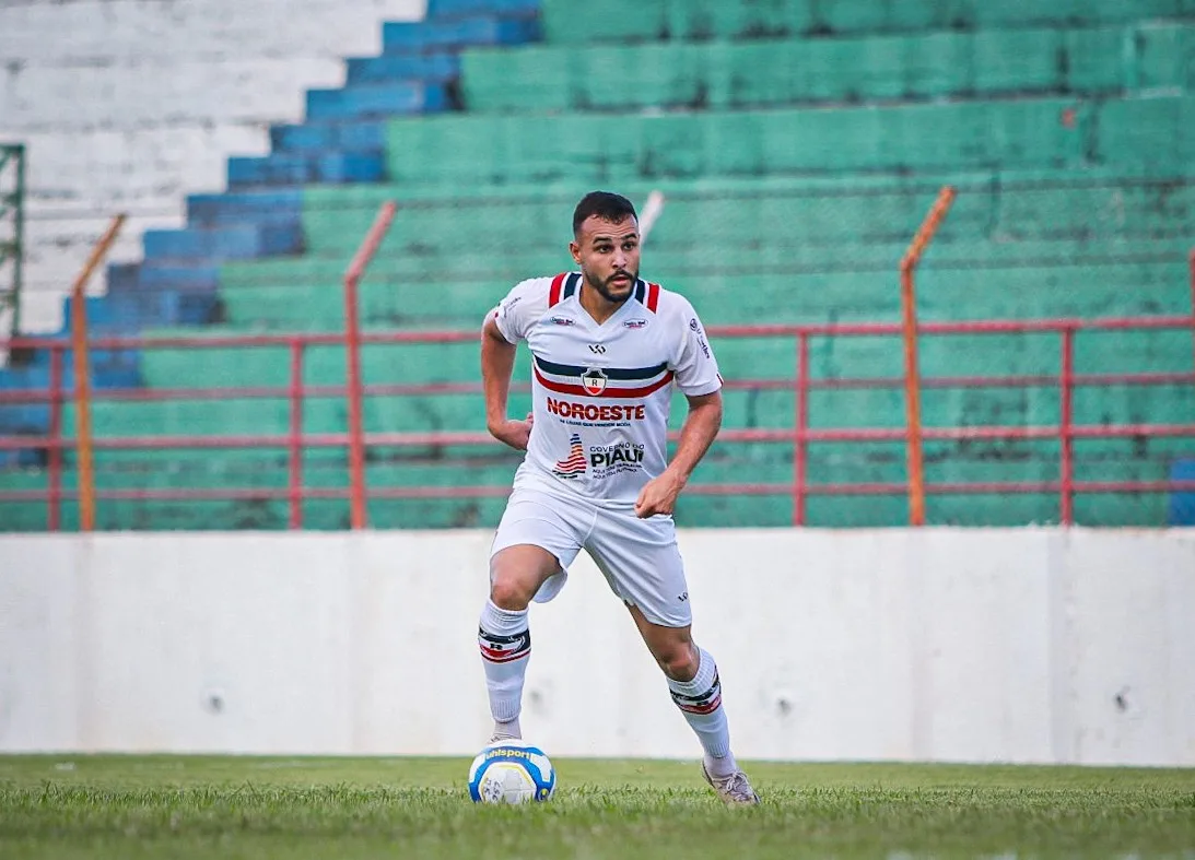 Campeão em 2023, Iago Felipe volta ao River-PI e aposta na experiência para ajudar no acesso