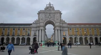 Portugal com excedente orçamental de 0,5% no primeiro semestre