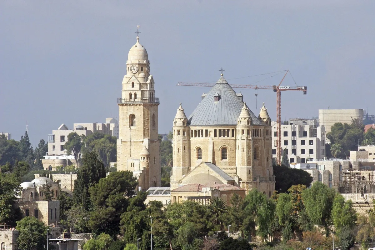 Agression d’une religieuse française à Jérusalem : un Israélien acquitté en raison de son état mental