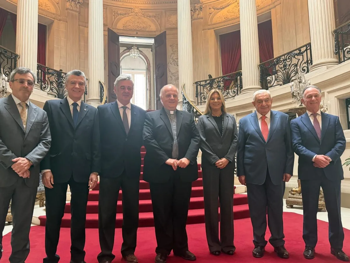 El Grupo de los Seis se reunió con el nuncio apostólico y dialogó sobre la visita del Papa