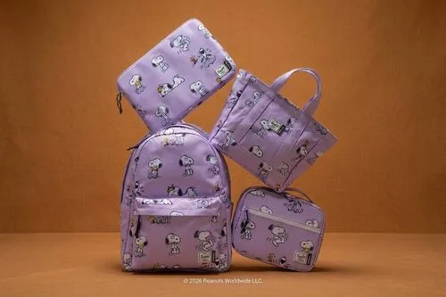 Así es la colección de mochilas y loncheras de Snoopy x Herschel