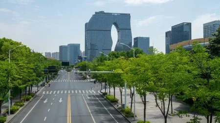 China testet Robo-Verkehrspolizisten im Straßenverkehr