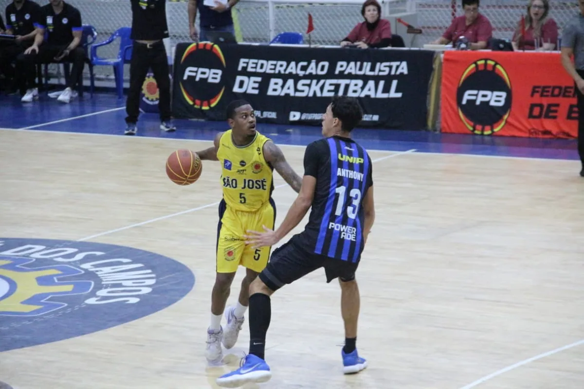 Pinheiros vence o São José e encara o Corinthians nos playoffs; joseenses enfrentam o Mogi Basquete