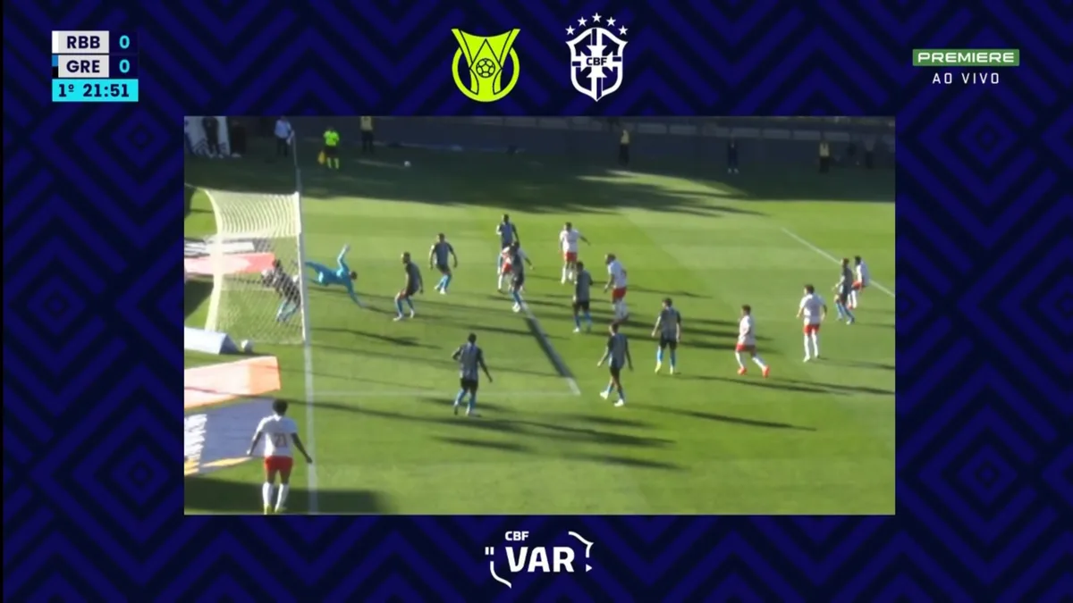 Entrou ou não? Gol do Bragantino contra o Grêmio é anulado após checagem do VAR; veja o lance