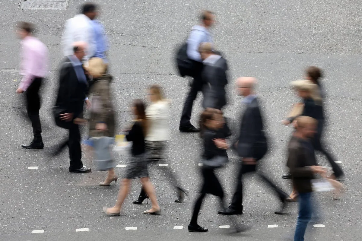 UK job security weakens to lowest since 2023 as consumer confidence dips