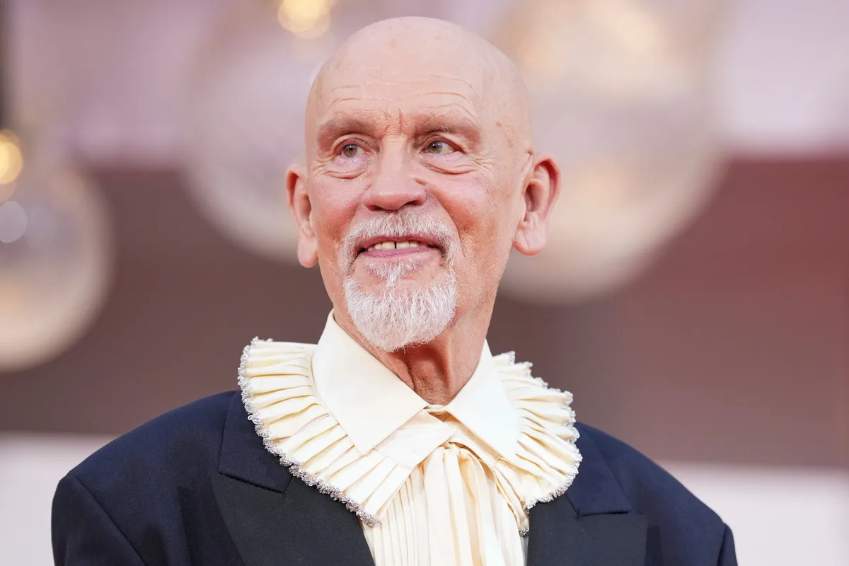 John Malkovich: del recuerdo de su paso por la Argentina a la película “perturbadora” que podría darle su primer Oscar