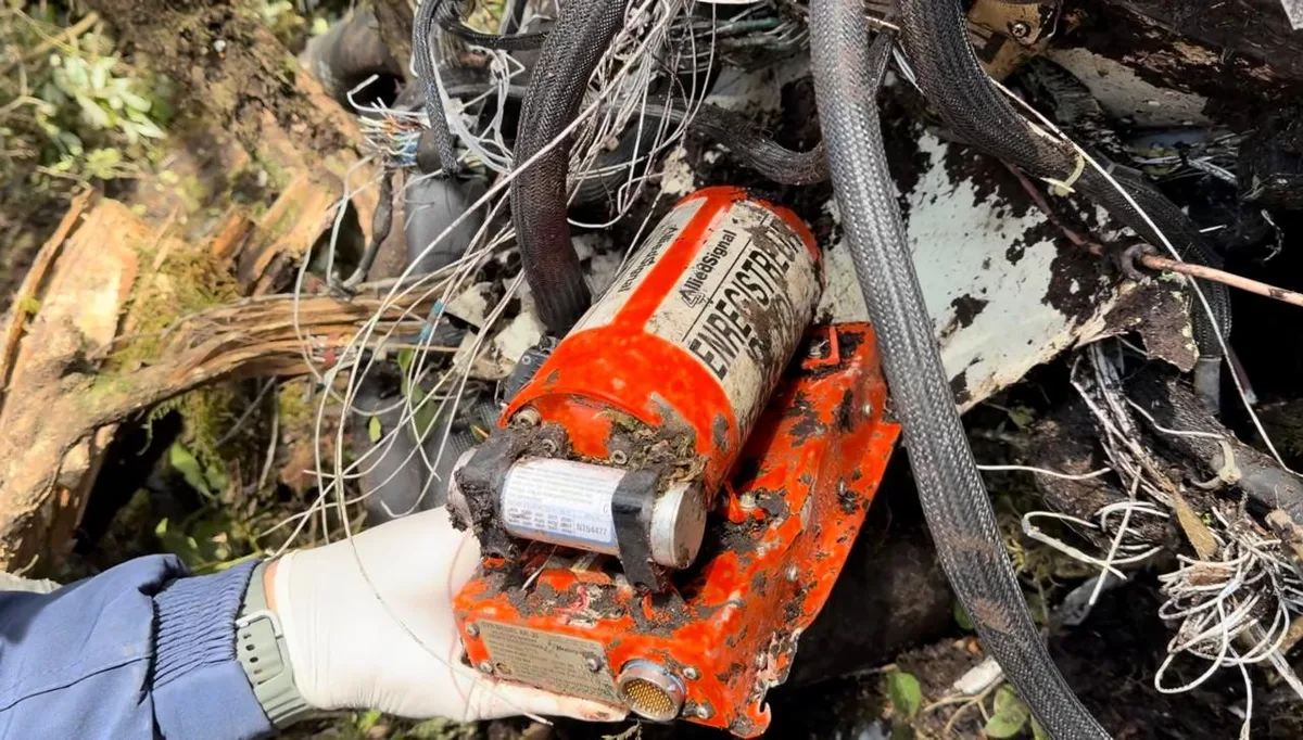 Caixa-preta de helicóptero que caiu e causou morte de cantor Rick e mais 4 é localizada