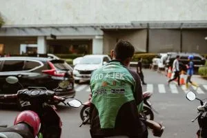 Austrália vai pagar mais de um salário mínimo para motoristas de aplicativo