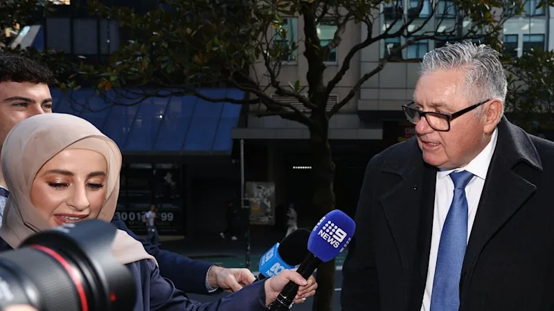 Alan Jones trial live updates: Hadley questioned over ‘secret contract’ to take over Jones’ 2GB breakfast radio slot as cross-examination continues