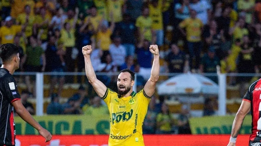 Mirassol busca empate com Vitória nos acréscimos pelo Brasileirão