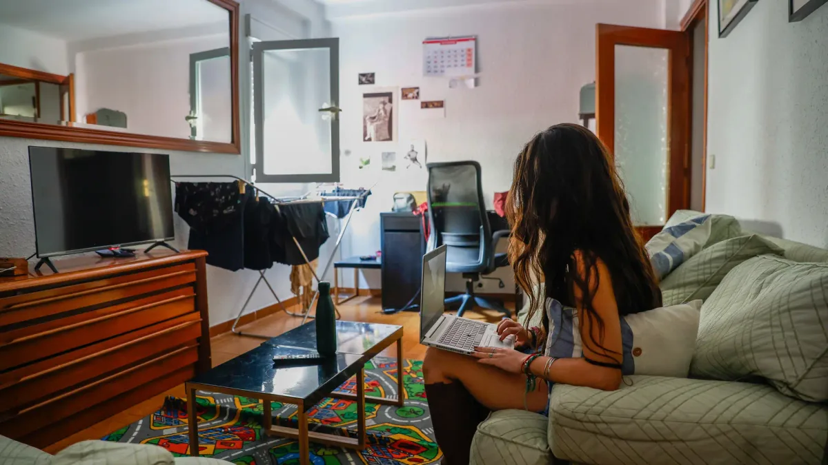 Cuando eres estudiante y el alquiler de una sola habitación se te dispara a casi 700 euros: "¡Estaba desesperada por encontrar piso!"