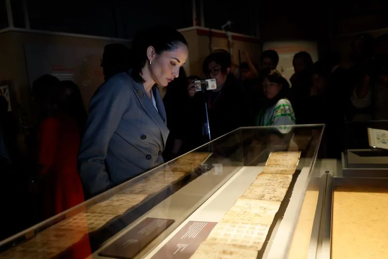 Centuries-old manuscript narrating Aztec history returns on loan to Mexico