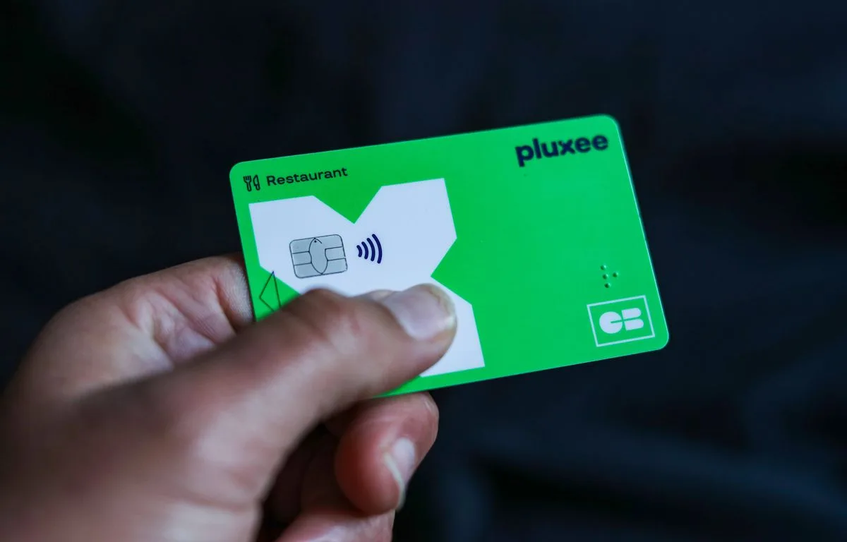 « C’est une arnaque »… Ces restaurateurs et commerçants qui refusent les tickets resto